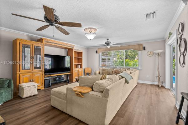 14680 SW 141st Pl, Unincorporated Dade County, Florida 33186, image 2