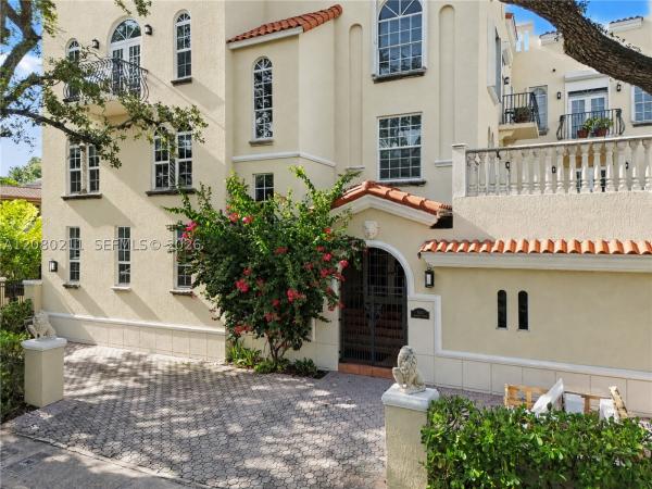 Dakota, 111 Edgewater Dr #3B, Coral Gables, Florida 33133, image 2
