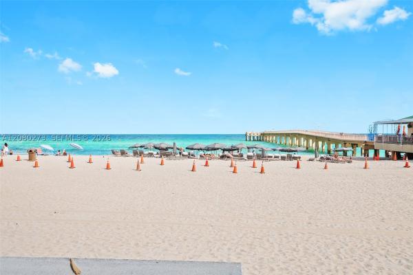La Perla, 16699 Collins Ave #2907, Sunny Isles Beach, Florida 33160, image 1
