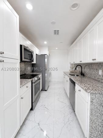 The Horizons Of Boca Lago, 21866 Cypress Cir #31C, Boca Raton, Florida 33433, image 1