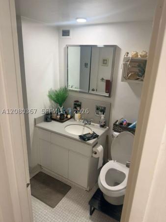 Seacoast 5700, 5700 Collins Ave #8M, Miami Beach, Florida 33140, image 2