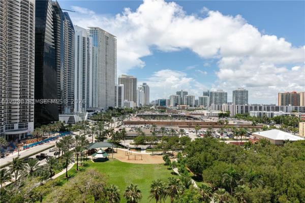 Winston Towers 600, 210 174th St #1201, Sunny Isles Beach, Florida 33160, image 2