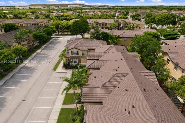 The Shores At Isles Of Bayshore, 9145 SW 227th St #4, Cutler Bay, Florida 33190, image 2