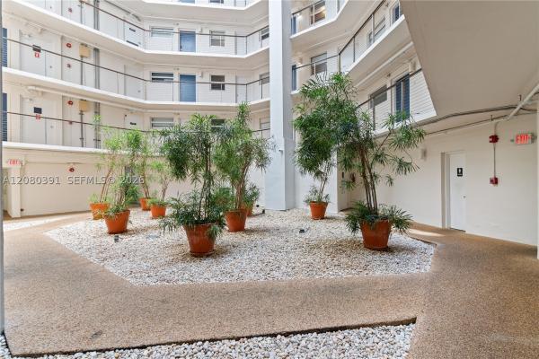 Octagon Towers, 1881 Washington Ave #4G, Miami Beach, Florida 33139, image 2
