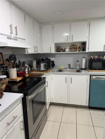 5050 Building, 5050 NW 7th St #604, Miami, Florida 33126, image 2