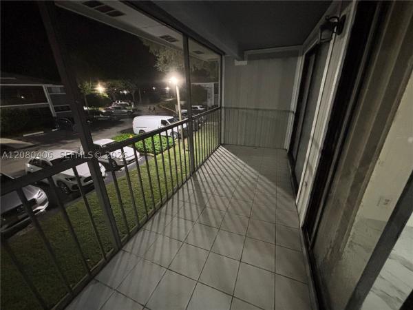 9733 Hammocks Blvd #201C, Unincorporated Dade County, Florida 33196, image 3
