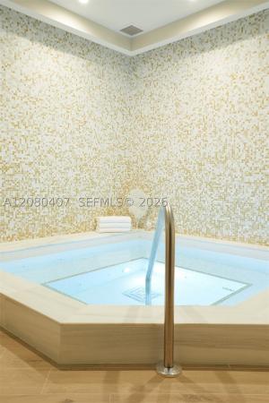 Lake Tower, 765 Crandon Blvd #507, Key Biscayne, Florida 33149, image 2