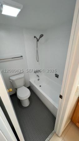 Biscaya, 20500 W Country Club Dr #204, Aventura, Florida 33180, image 2