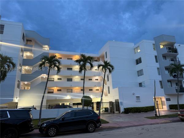 Byron Park, 7921 Byron Ave #206, Miami Beach, Florida 33141, image 2