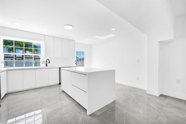 4040 SW 108th Ave, Unincorporated Dade County, Florida 33165, image 3