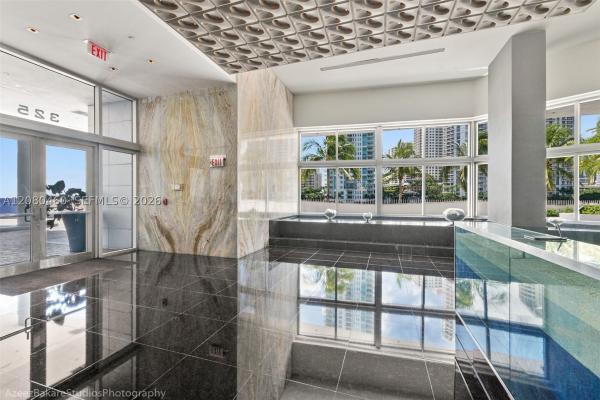 One Miami East, 335 S Biscayne Blvd #3709, Miami, Florida 33131, image 2
