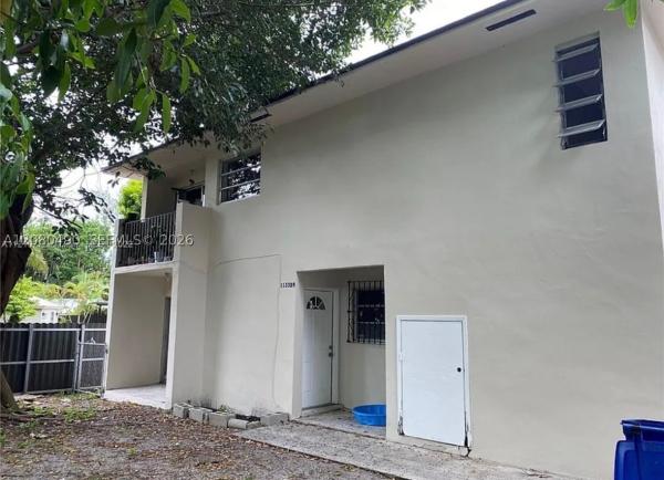 11330 Peachtree Dr, Unincorporated Dade County, Florida 33161, image 1