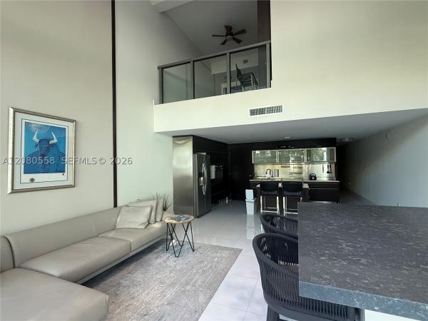 Miami Beach, Florida 33140, image 2