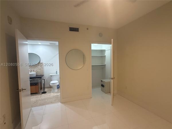 Miami Beach, Florida 33140, image 1