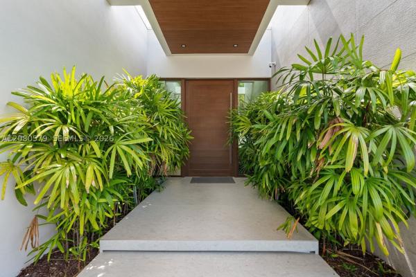 The Enclave At Coral Ridge Country Club, 3939 Country Club Ln, Fort Lauderdale, Florida 33308, image 1