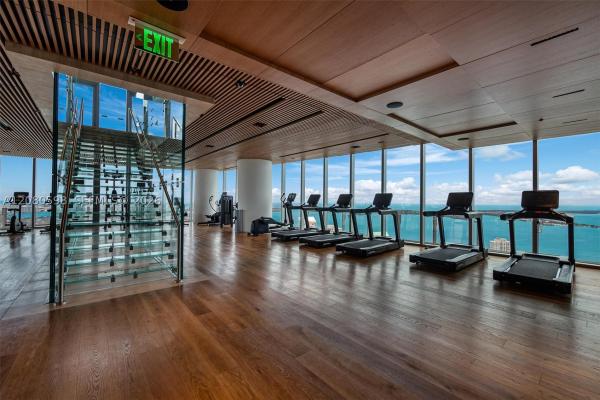 300 Biscayne Blvd Way #301, Miami, Florida 33131, image 1