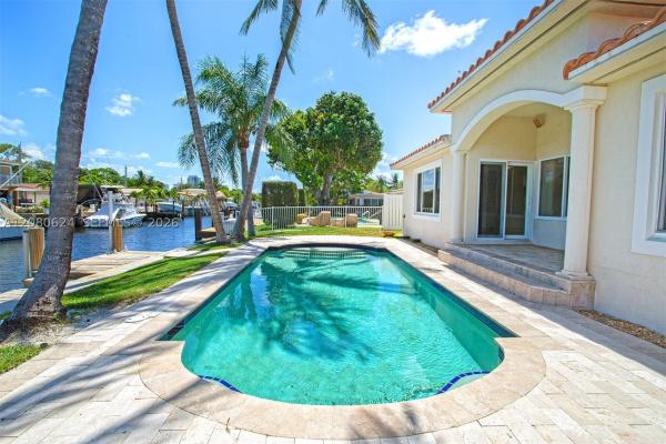 Pompano Isles, 2273 SE 14th St, Pompano Beach, Florida 33062, image 3