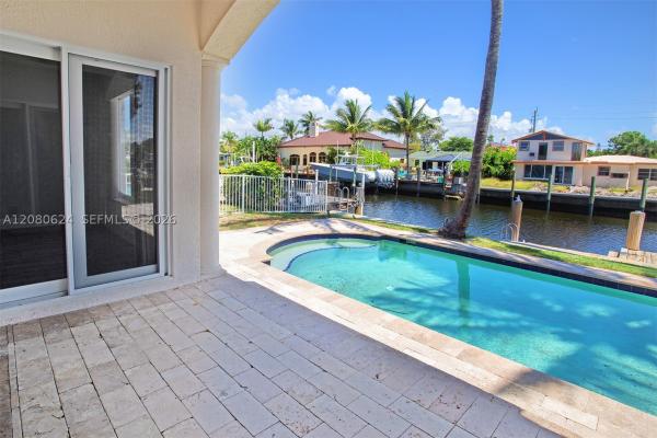 Pompano Isles, 2273 SE 14th St, Pompano Beach, Florida 33062, image 2