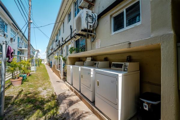 4730 Pine Tree Dr #17, Miami Beach, Florida 33140, image 2