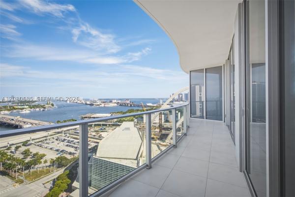 1400 Biscayne Blvd #2304, Miami, Florida 33132, image 2