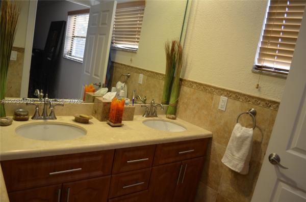 11336 SW 86th Ln, Unincorporated Dade County, Florida 33173, image 3