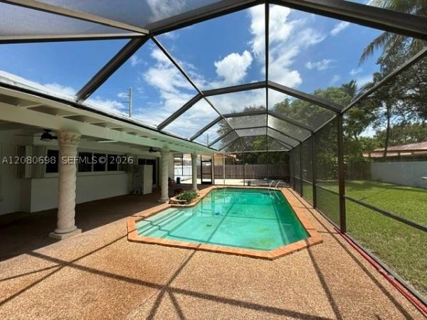 8260 N Kendall Dr, Unincorporated Dade County, Florida 33156, image 1