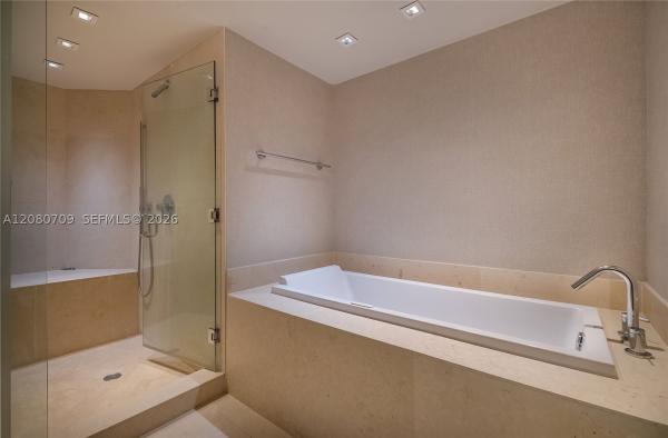 Icon Brickell Tower 1, 465 Brickell Ave #5701, Miami, Florida 33131, image 2