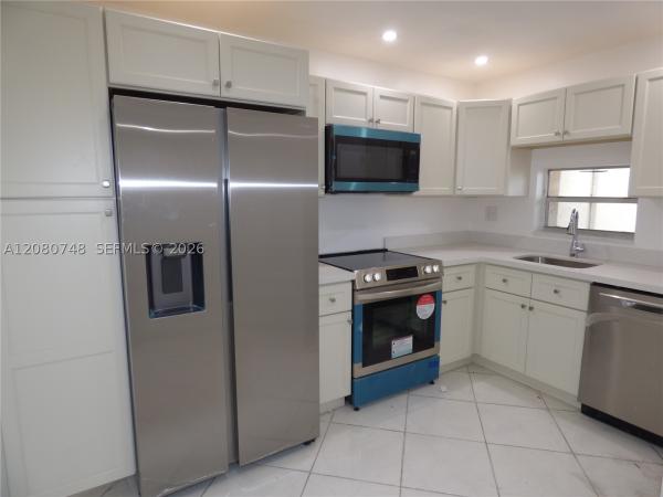 Hollybrook Golf & Tennis Club, 361 S Hollybrook Dr #302, Pembroke Pines, Florida 33025, image 2