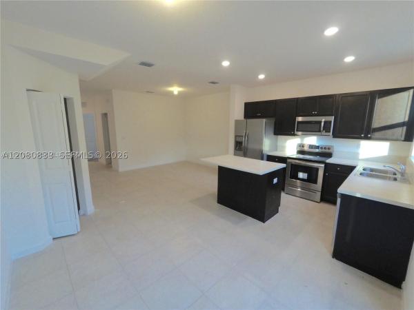 312 NE 208th Ter, Unincorporated Dade County, Florida 33179, image 2