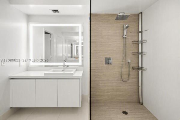 Parque Towers, 300 Sunny Isles Blvd #4-1208, Sunny Isles Beach, Florida 33160, image 1