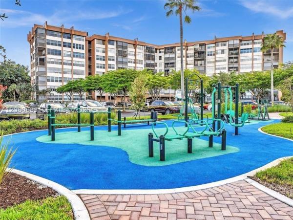 The Cypress, 1200 Saint Charles Pl #411, Pembroke Pines, Florida 33026, image 3