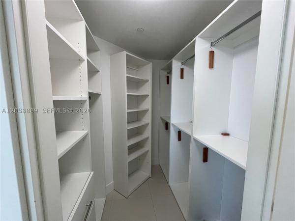 Brickell House, 1300 Brickell Bay Dr #2010, Miami, Florida 33131, image 1