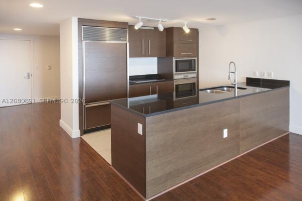 Icon Brickell Tower 1, 475 Brickell Ave #3507, Miami, Florida 33131, image 2