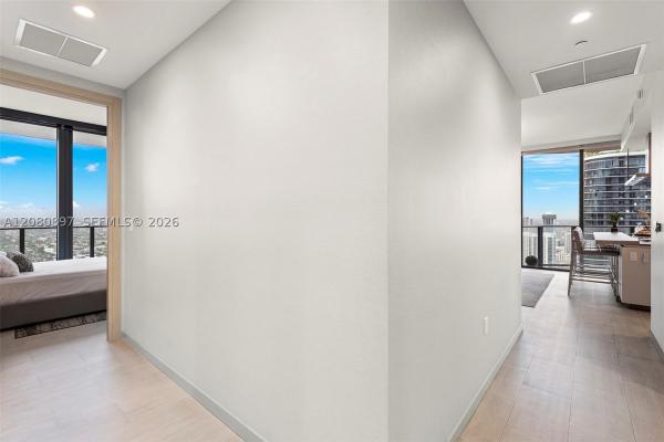 Brickell Flatiron, 1000 Brickell Plz #PH-5307, Miami, Florida 33131, image 3