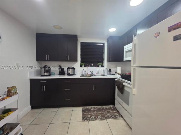 9375 Fontainebleau Blvd #L-311, Unincorporated Dade County, Florida 33172, image 1