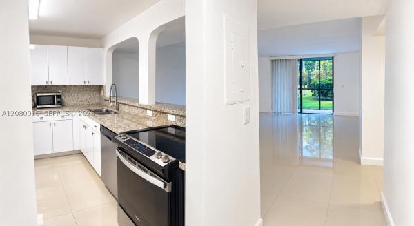 8025 SW 107th Ave #123, Unincorporated Dade County, Florida 33173, image 3