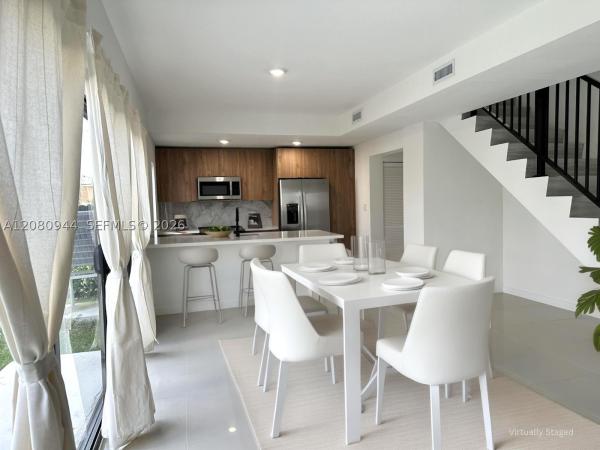 On Alba, 307 NW 13th Pl, Florida City, Florida 33034, image 3