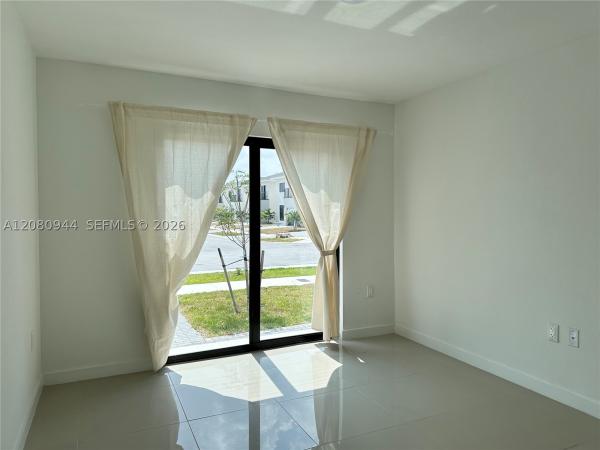 On Alba, 307 NW 13th Pl, Florida City, Florida 33034, image 2