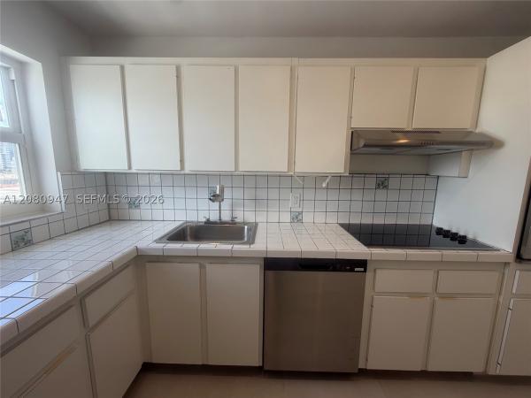 James Central Towers, 245 18th St #805, Miami Beach, Florida 33139, image 1
