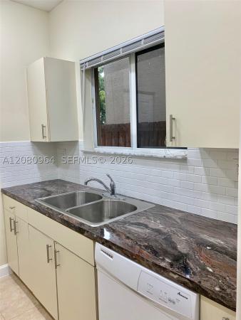 Meghans Place, 2536 NE 41st Ave, Homestead, Florida 33033, image 2