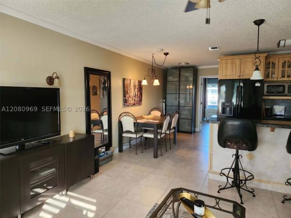 15600 NE 6th Ave #27D, Unincorporated Dade County, Florida 33162, image 2