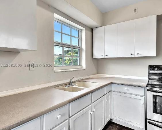 Colonial Court, 1451 NE 170th St #201A, North Miami Beach, Florida 33162, image 2