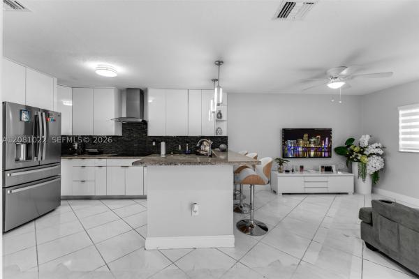 15480 SW 144th Ave, Unincorporated Dade County, Florida 33177, image 1