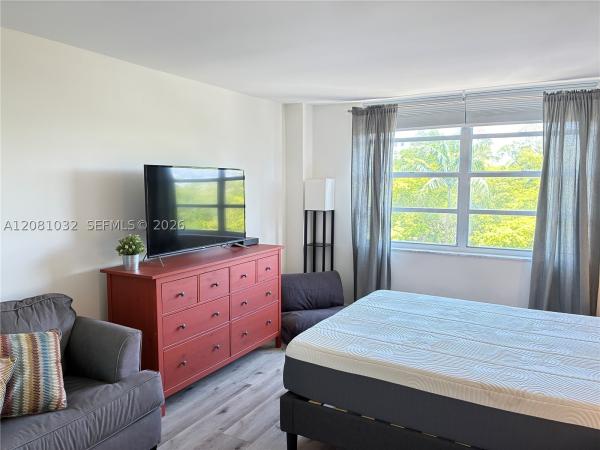 Commodore Plaza Century, 2780 NE 183rd St #415, Aventura, Florida 33160, image 1