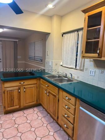 New Utopia, 711 SW 9th Ave, Fort Lauderdale, Florida 33315, image 2