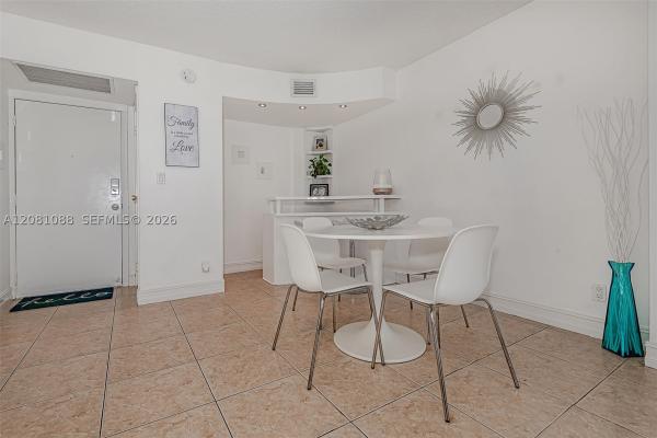 Ensenada, 3475 N Country Club Dr #807, Aventura, Florida 33180, image 2