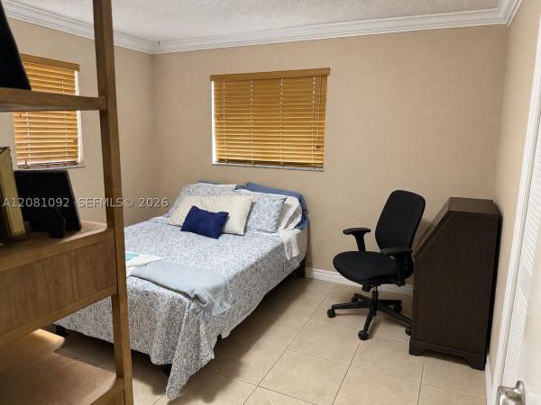 Saratoga Heights, Hialeah, Florida 33013, image 3