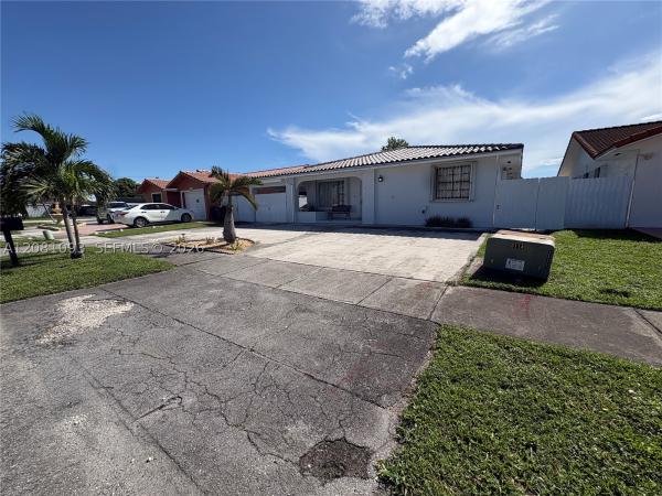 Hialeah Pines Custom Homes, 7577 W 5th Ln, Hialeah, Florida 33014, image 1