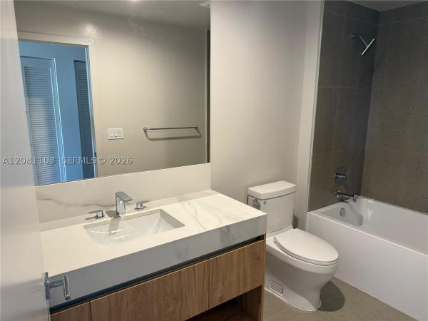 11 NE 6th St #801, Miami, Florida 33132, image 3