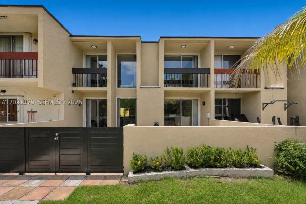 9133 Fontainebleau Blvd #5, Unincorporated Dade County, Florida 33172, image 1